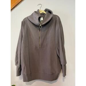 Varley Vine Pullover in Charcoal